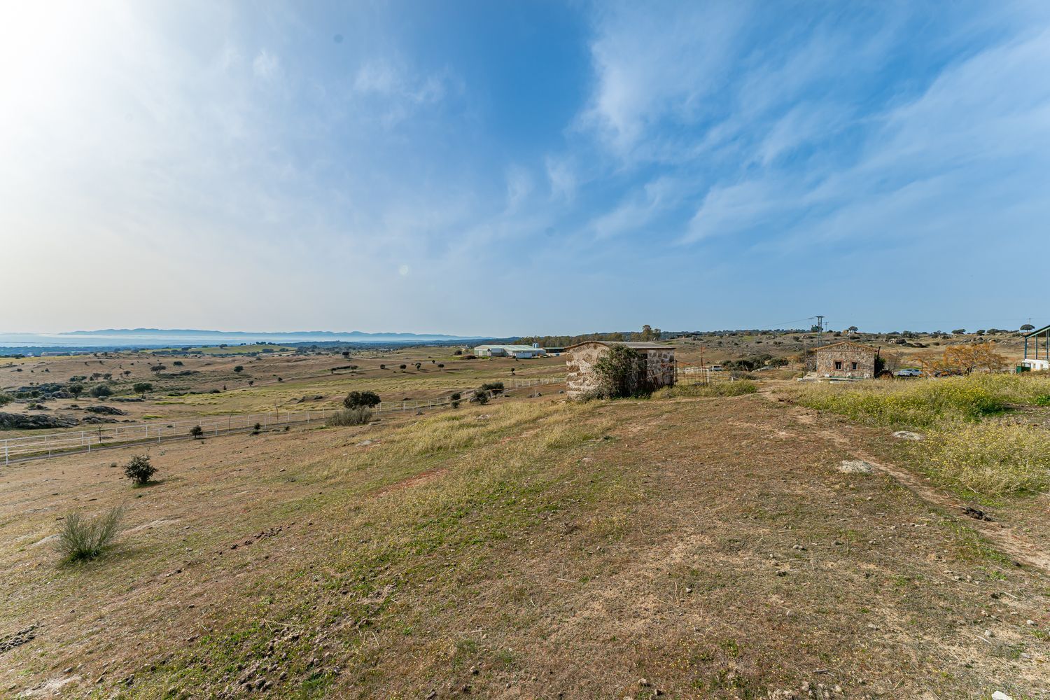Industrial en venta  calle de oropesa a Puente de Arzopispo, El Puente del Arzobispo  26/50