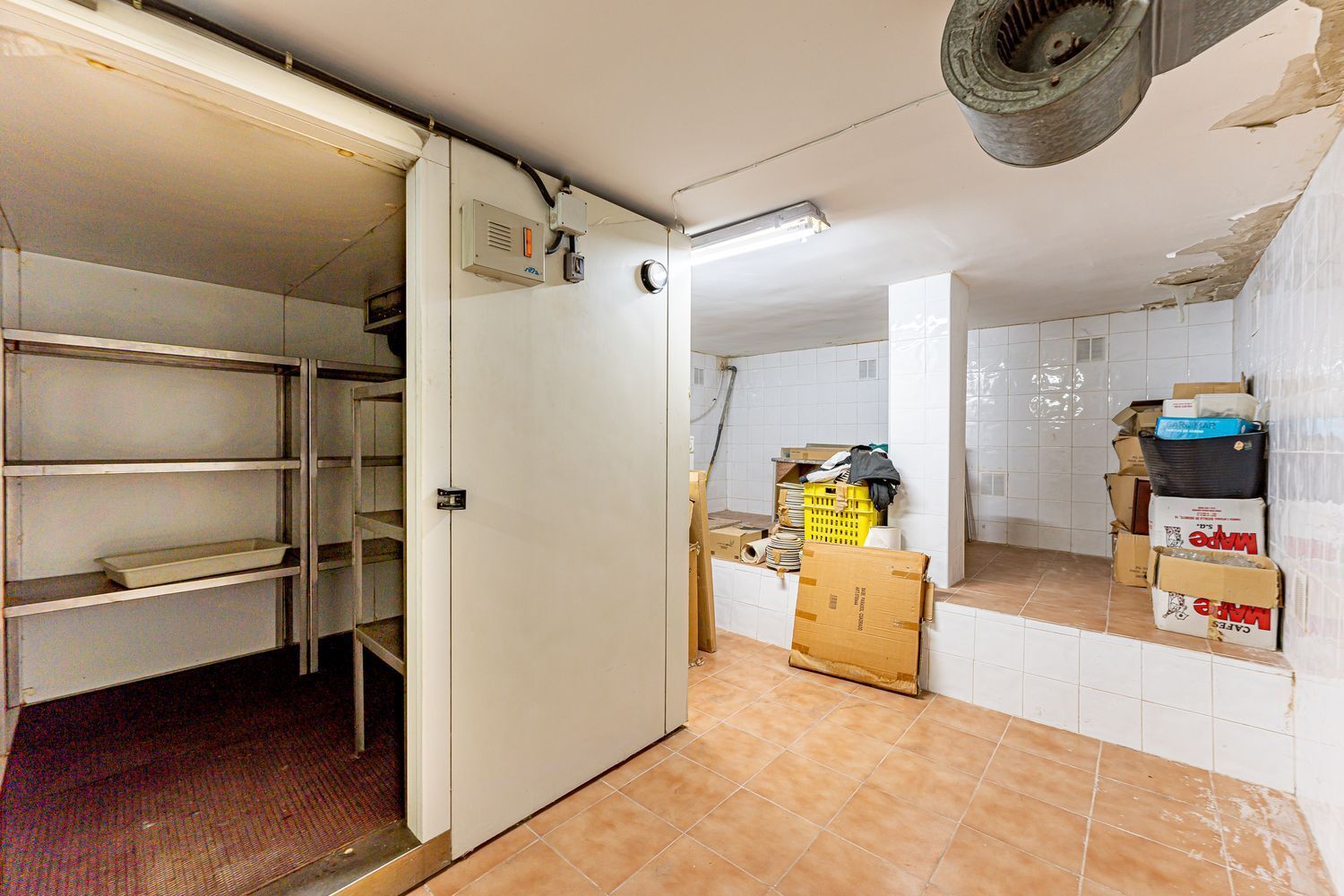 Edificio en venta  calle ABEDUL, Fuenlabrada  22/56