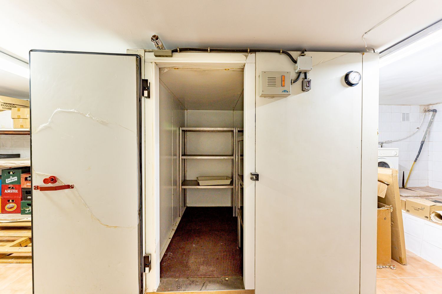 Edificio en venta  calle ABEDUL, Fuenlabrada  45/56