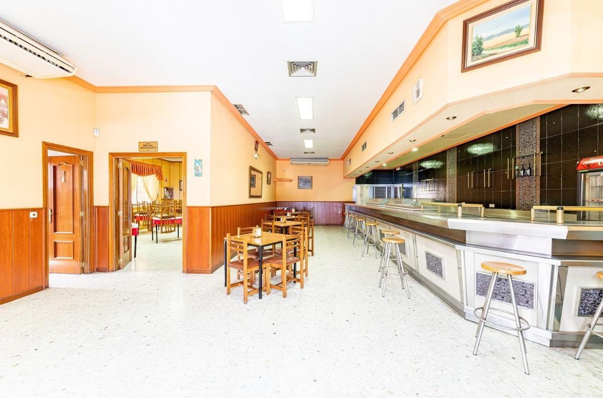 Edificio en venta  calle ABEDUL, Fuenlabrada  56/56