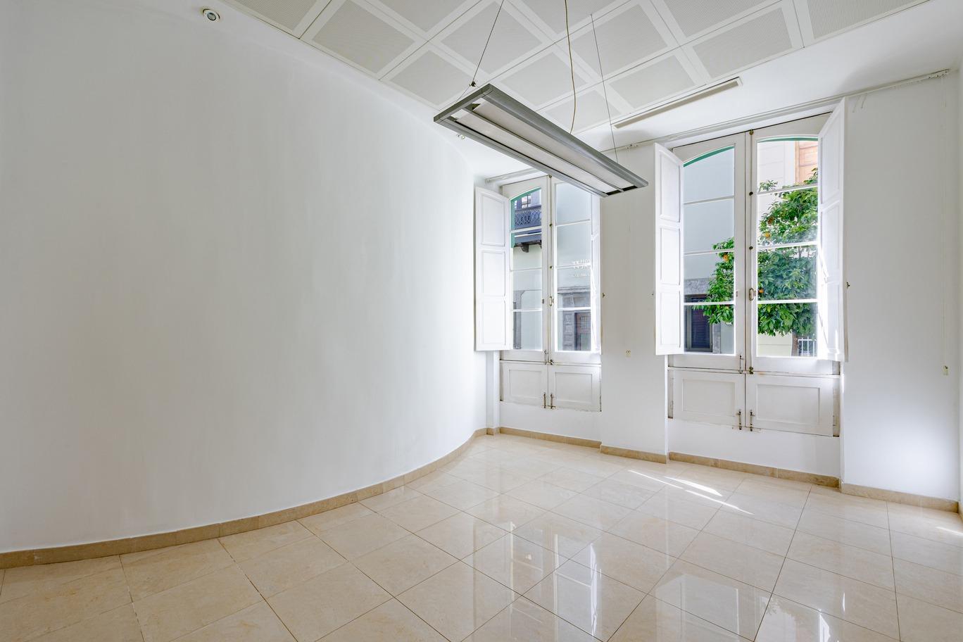 Oficinas-Venta-Las Palmas de Gran Canaria-2010995-Foto-4