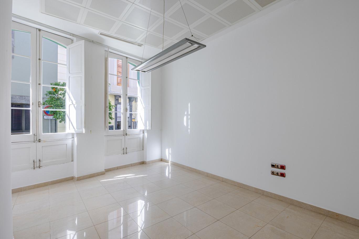 Oficinas-Venta-Las Palmas de Gran Canaria-2010995-Foto-8