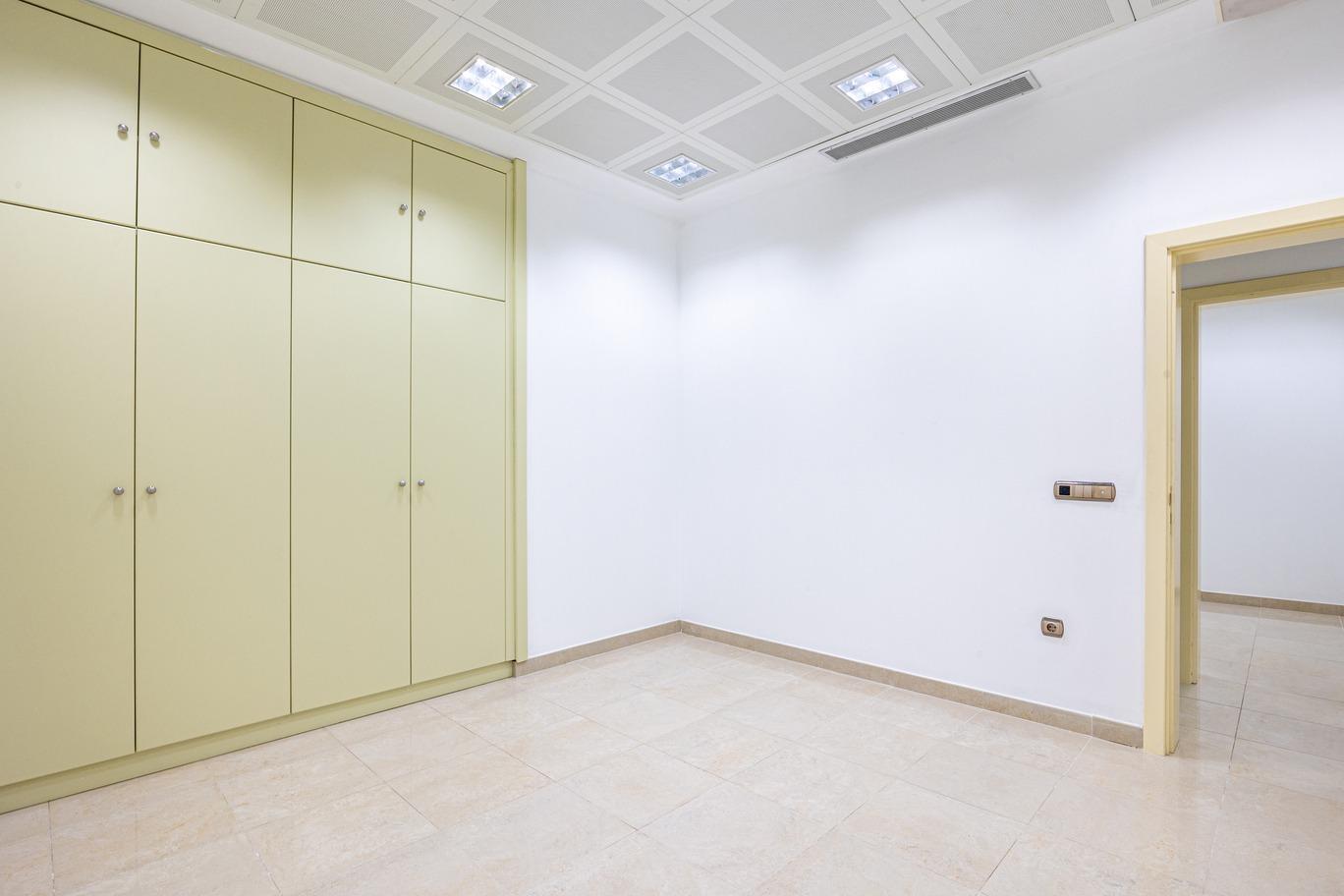 Oficinas-Venta-Las Palmas de Gran Canaria-2010995-Foto-42