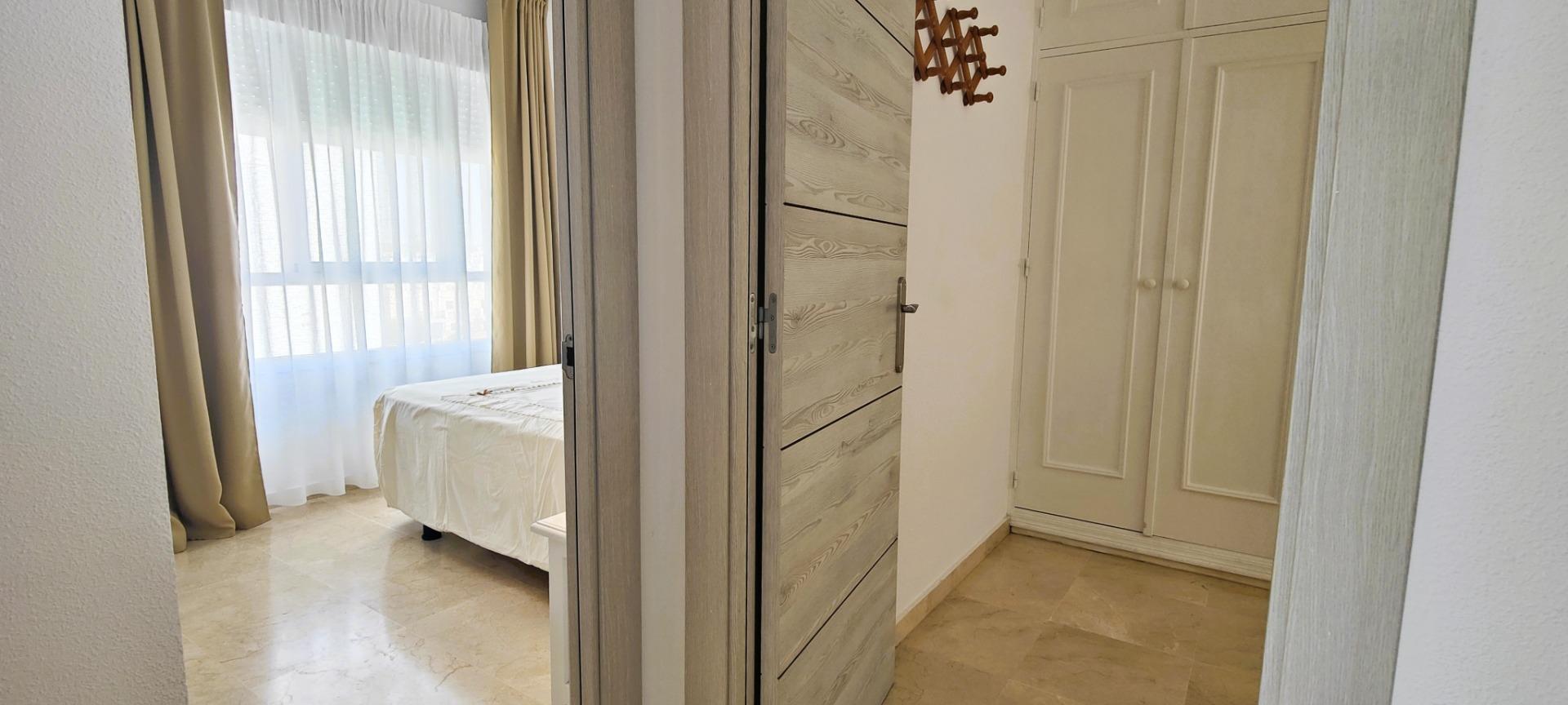 Piso en venta  calle PINARES DEL PORTIL, Laguna de El Portil  12/45