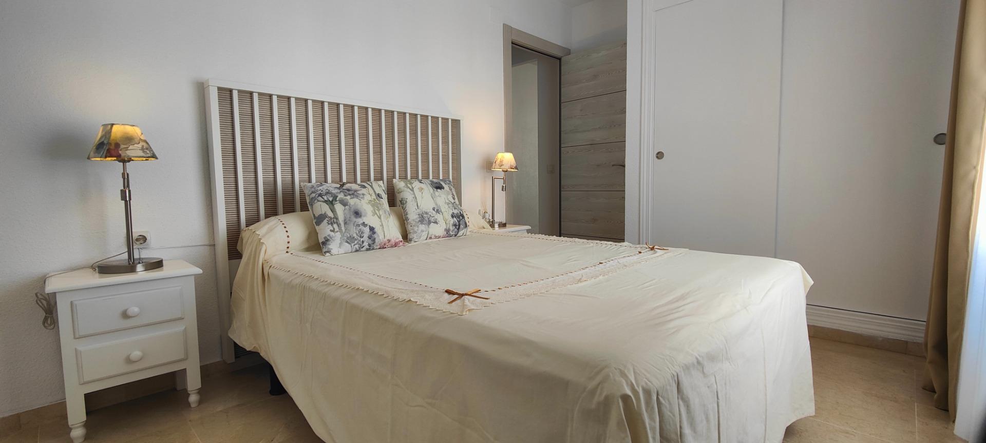 Piso en venta  calle PINARES DEL PORTIL, Laguna de El Portil  20/45