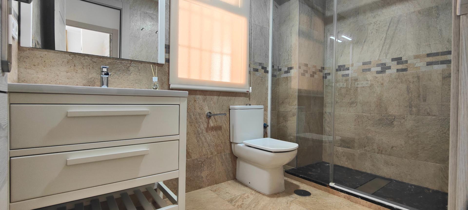 Piso en venta  calle PINARES DEL PORTIL, Laguna de El Portil  30/45