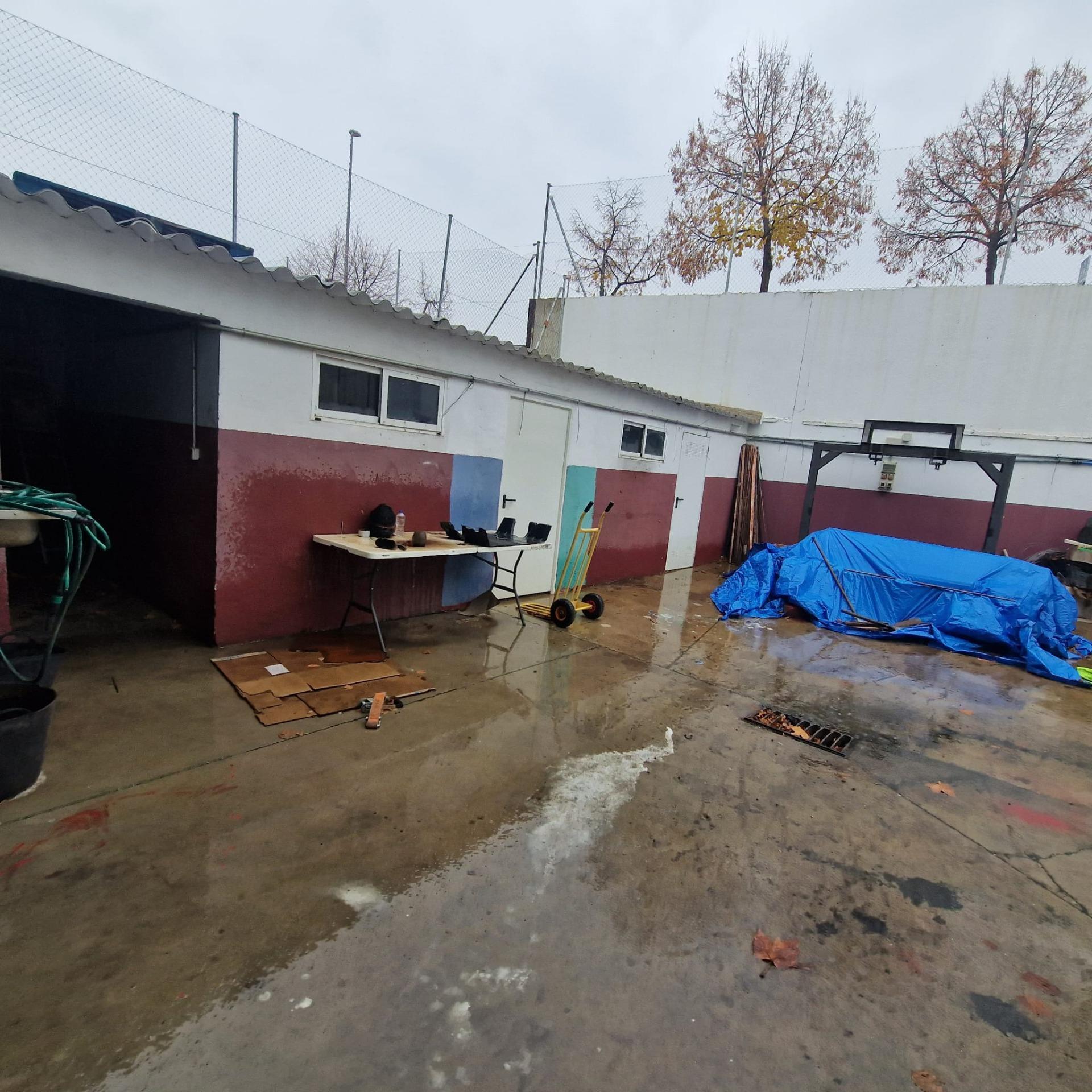 Industrial en venta  Cobeña  8/13