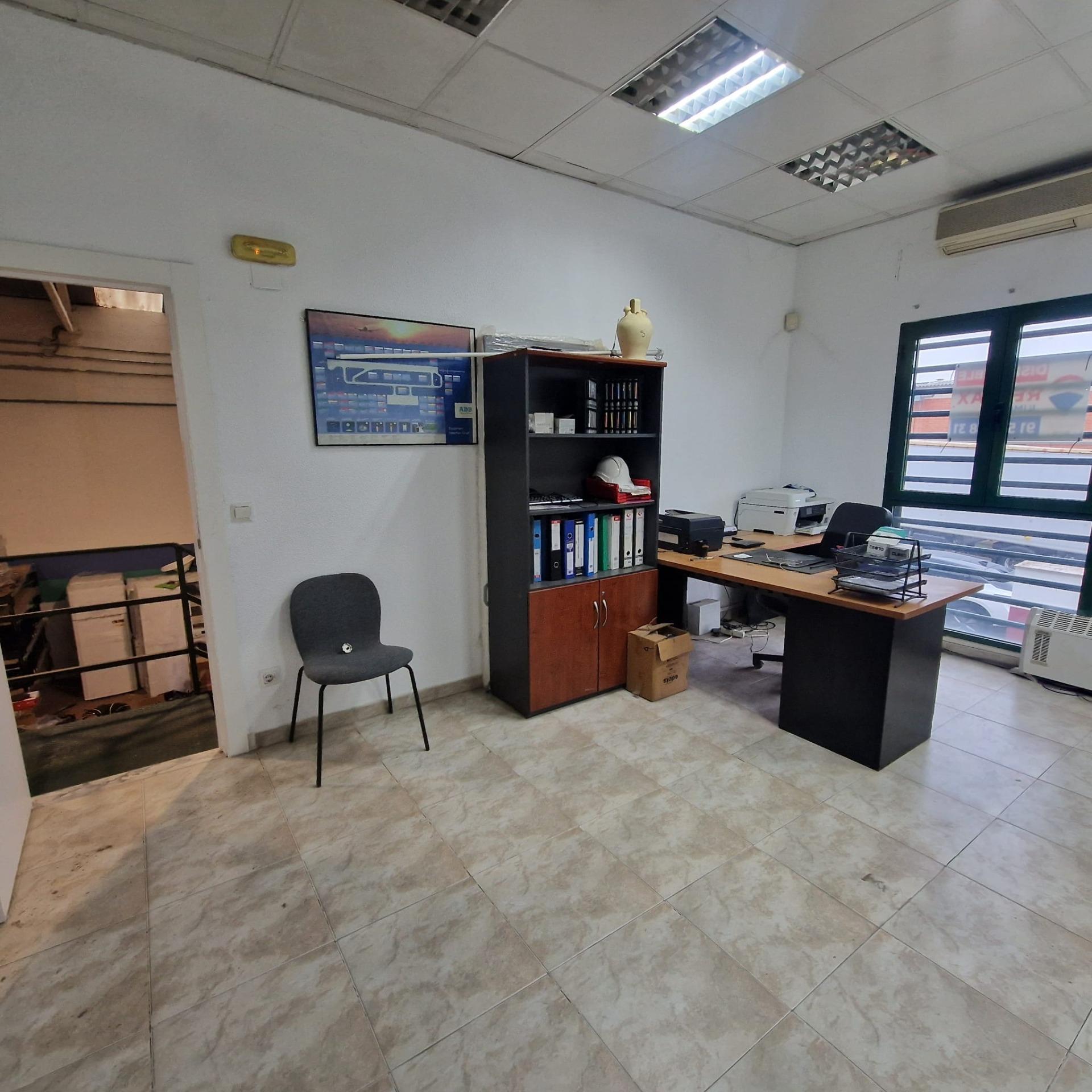 Industrial en venta  Cobeña  10/13