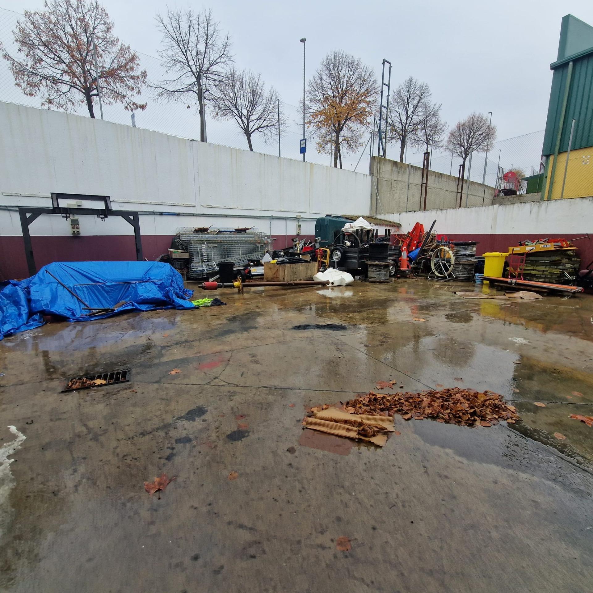 Industrial en venta  Cobeña  11/13