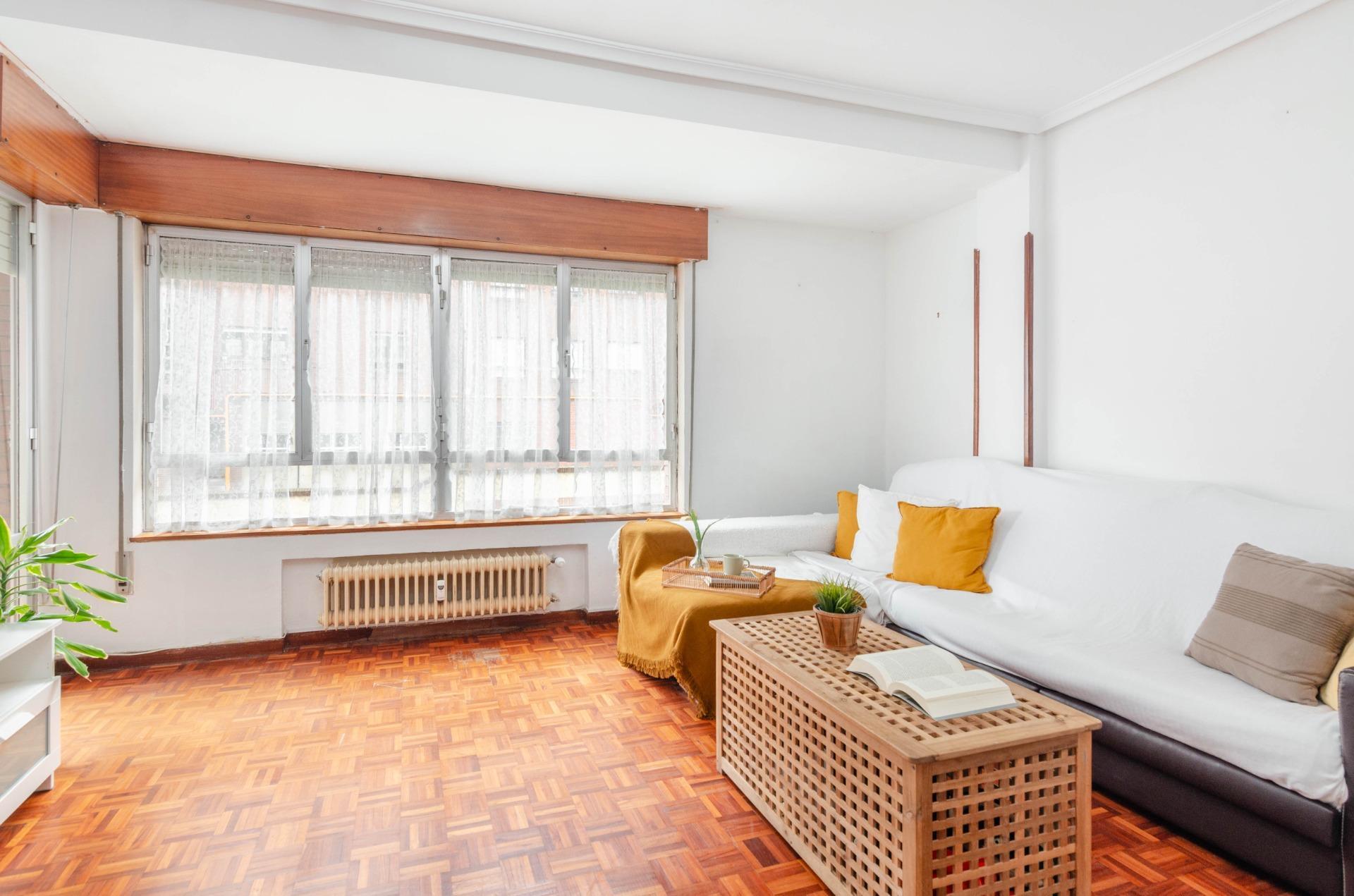 Pisos-Venta-Oviedo-2011022-Foto-3