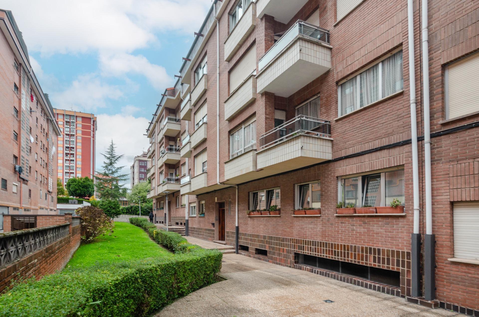 Pisos-Venta-Oviedo-2011022-Foto-33