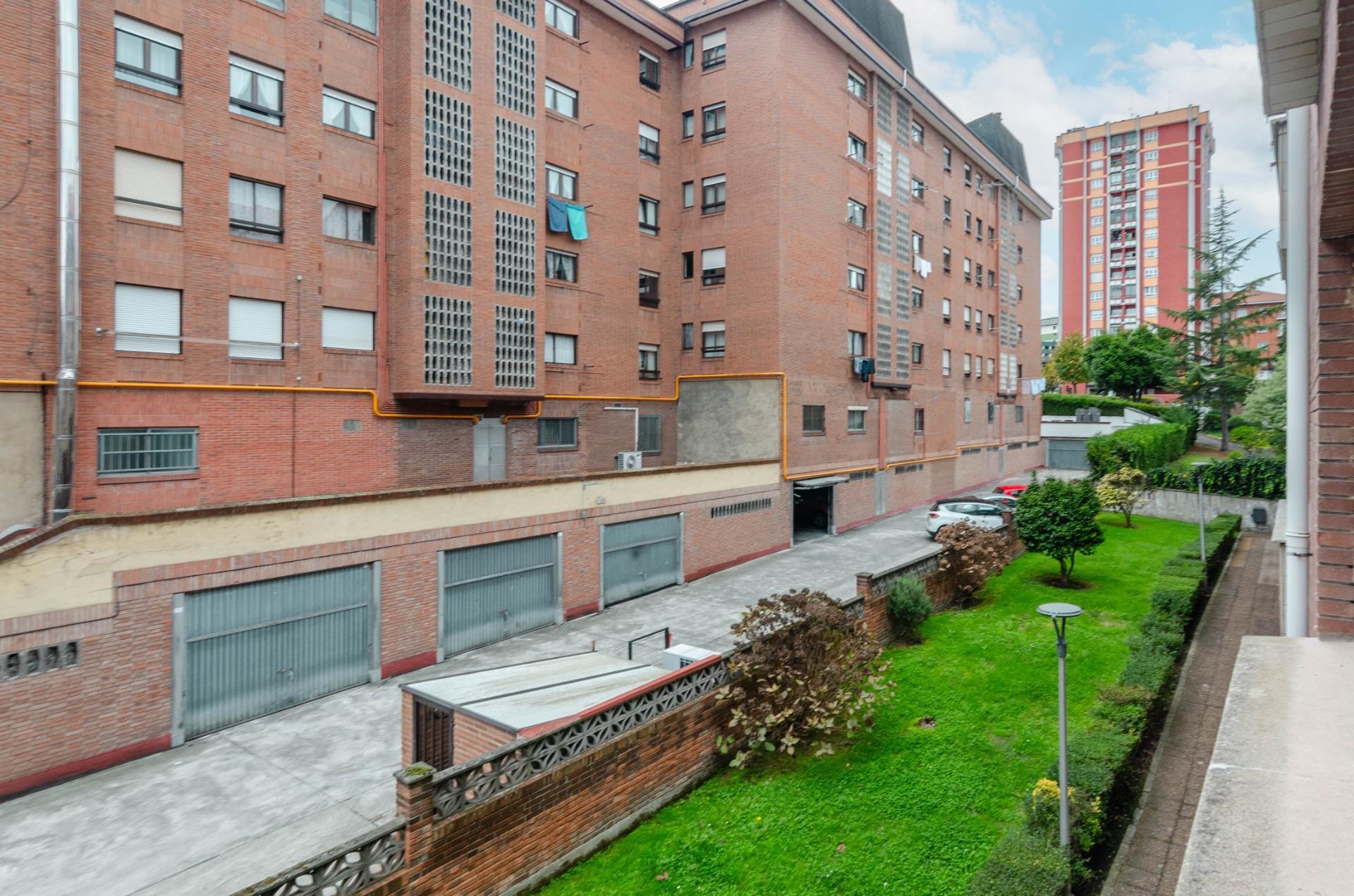 Pisos-Venta-Oviedo-2011022-Foto-35