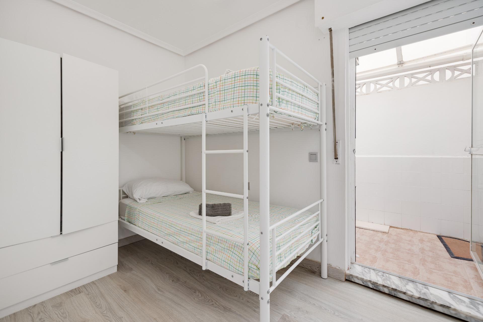 Pisos-Venta-Torrevieja-1935640-Foto-16