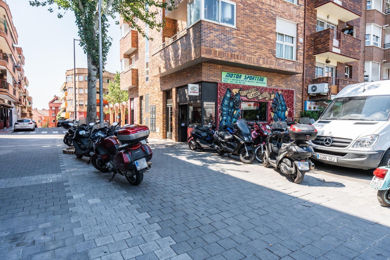 Negocios-Venta-Majadahonda-1765643-Foto-2