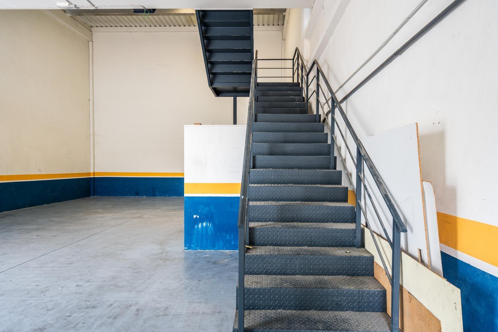 Naves-Venta-Meco-1718176-Foto-15