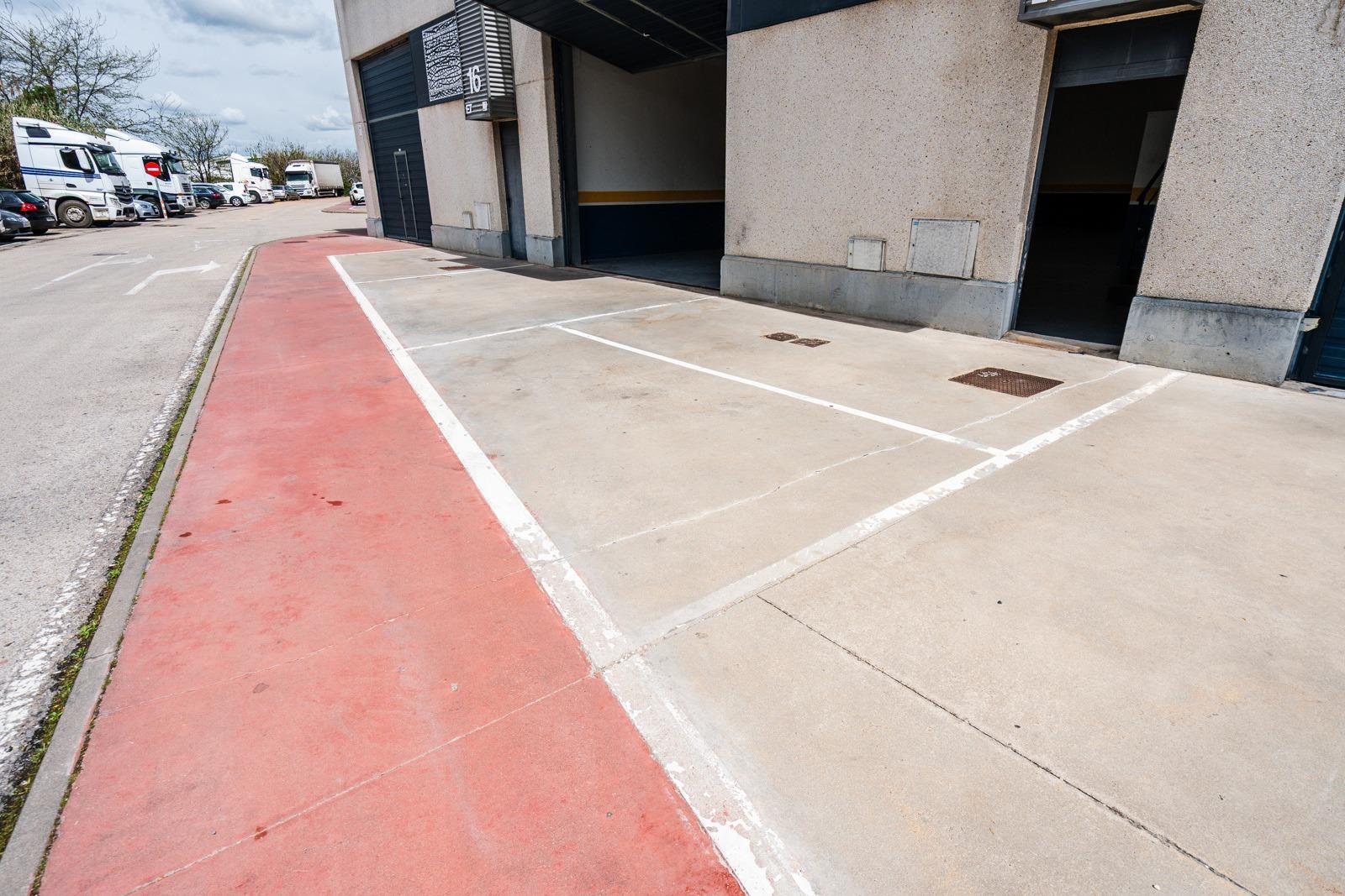 Naves-Venta-Meco-1718176-Foto-33