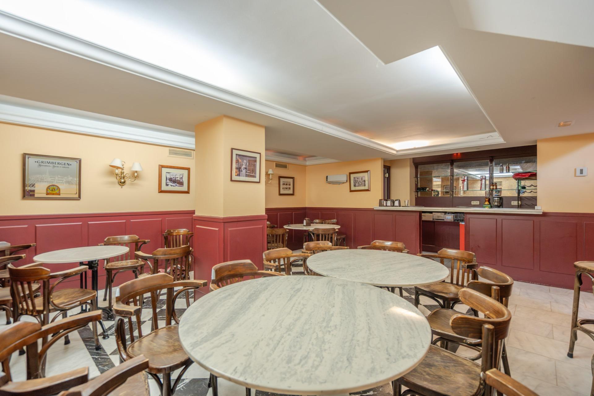 Piso en venta  calle del Ministro Fernández Ordóñez, Alcorcón  11/54