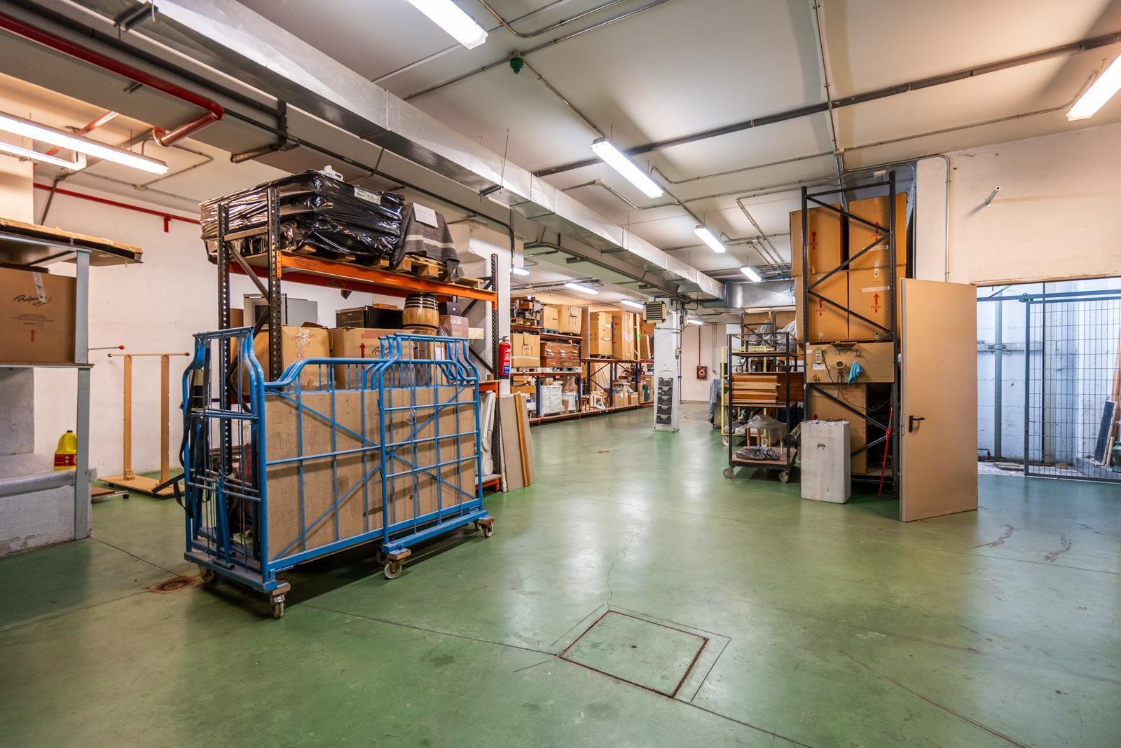 Industrial en alquiler  calle FRAGUA, Las Nieves  25/71