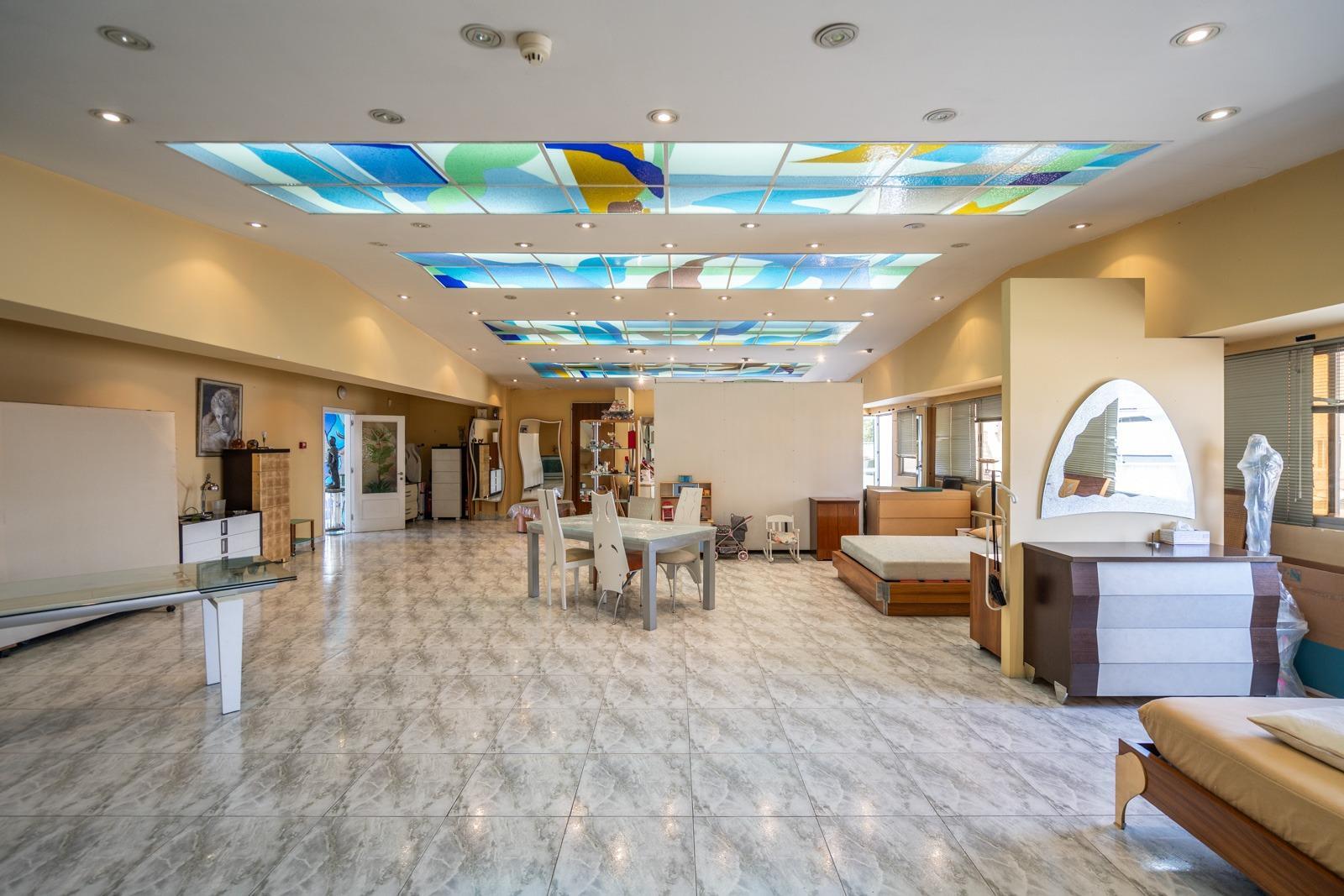 Industrial en alquiler  calle FRAGUA, Las Nieves  41/71