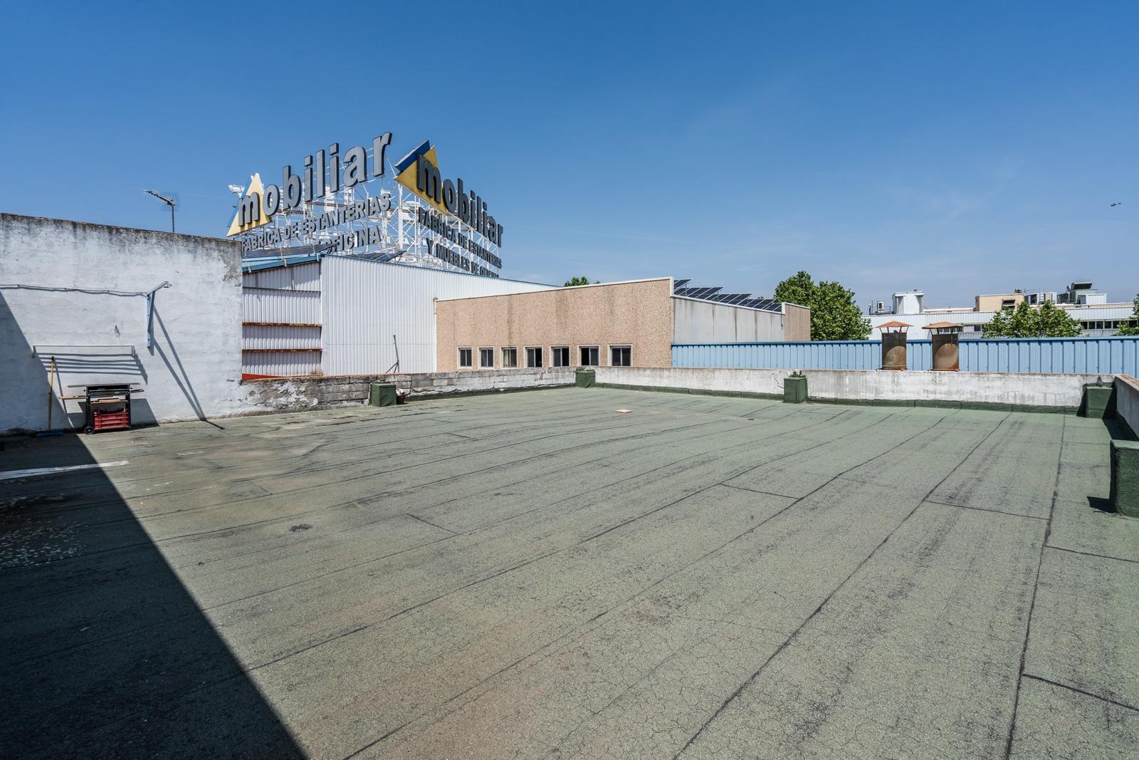 Industrial en alquiler  calle FRAGUA, Las Nieves  48/71