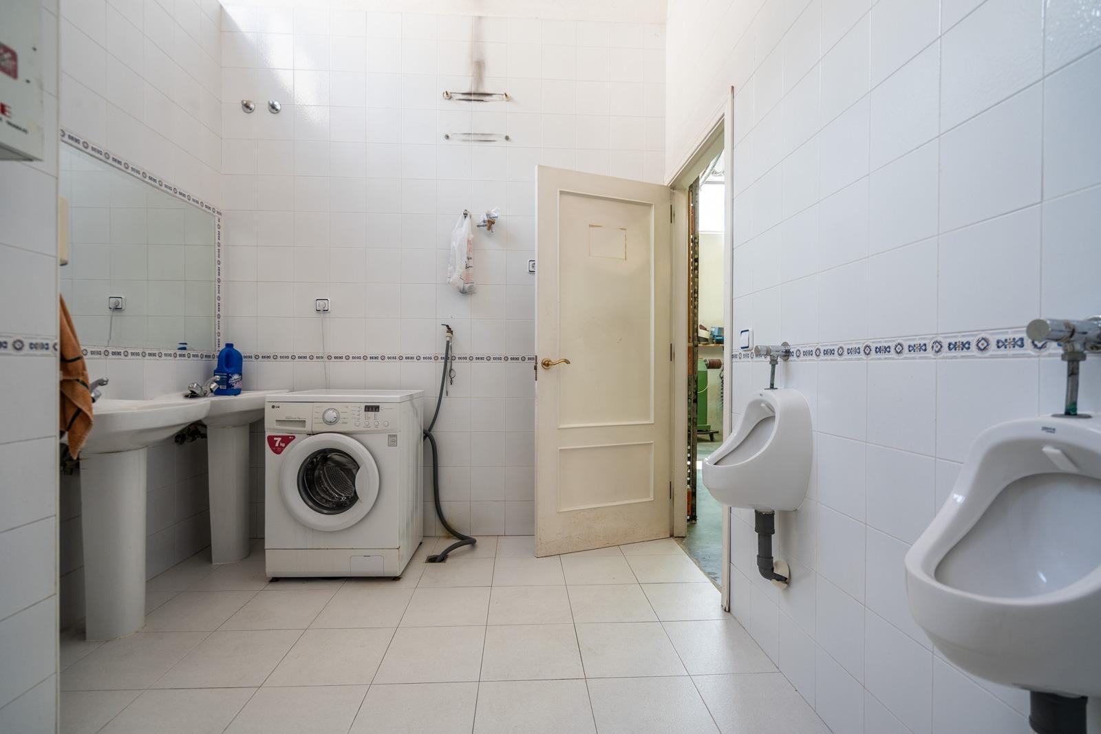 Industrial en alquiler  calle FRAGUA, Las Nieves  53/71