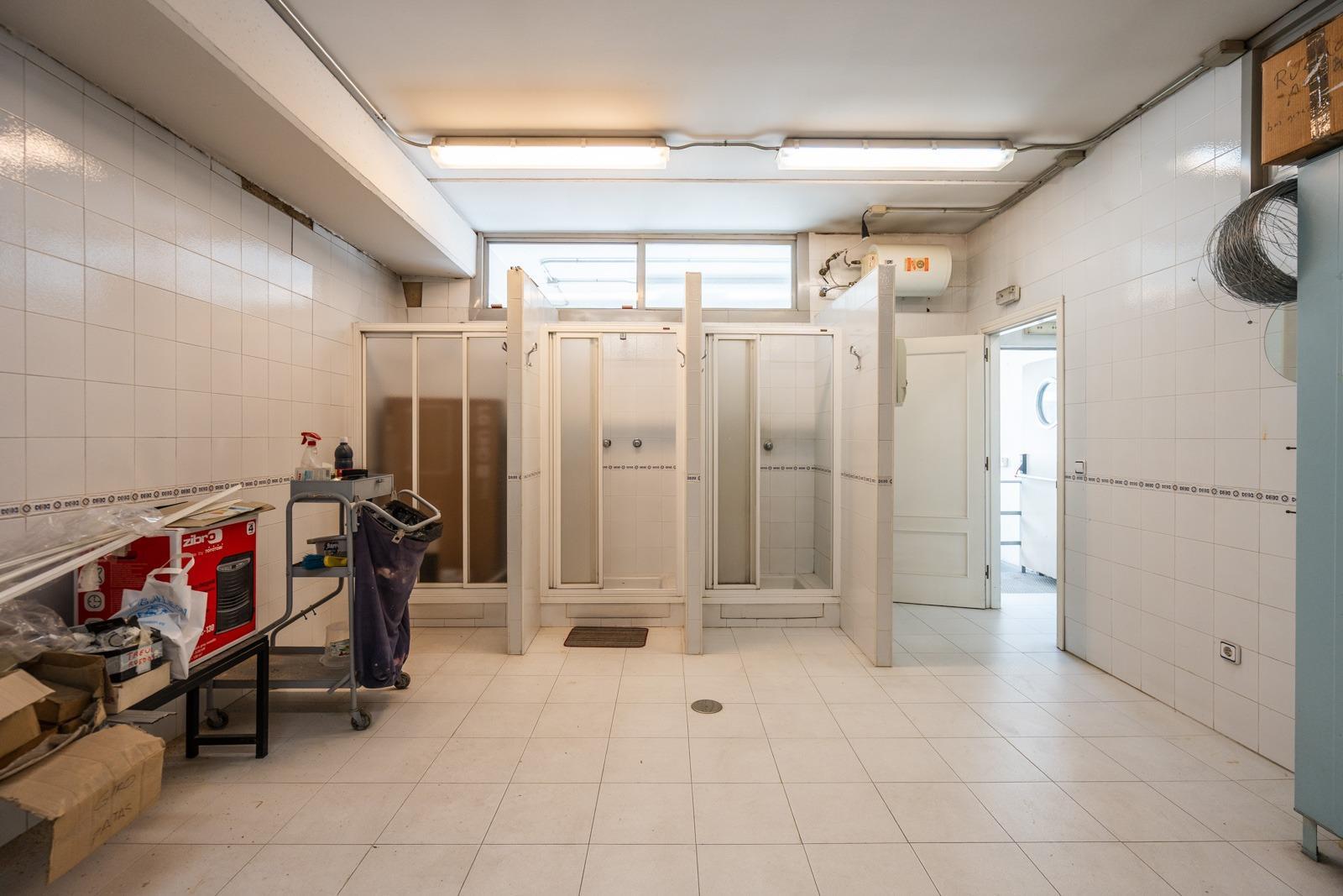 Industrial en alquiler  calle FRAGUA, Las Nieves  54/71