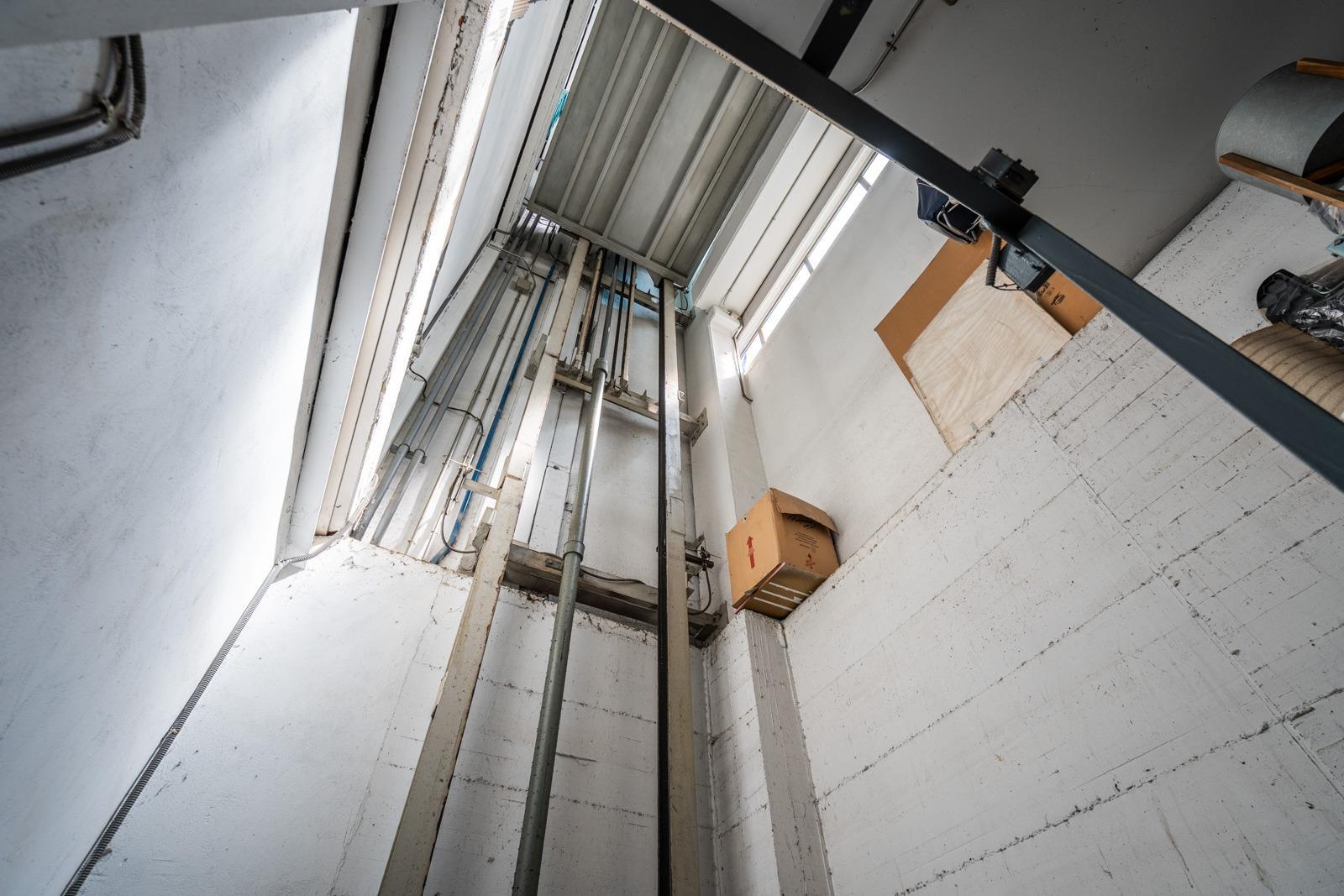 Industrial en alquiler  calle FRAGUA, Las Nieves  55/71