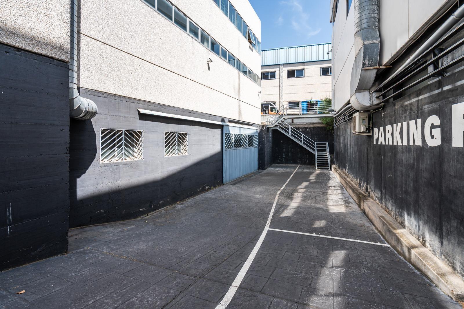 Industrial en alquiler  calle FRAGUA, Las Nieves  65/71