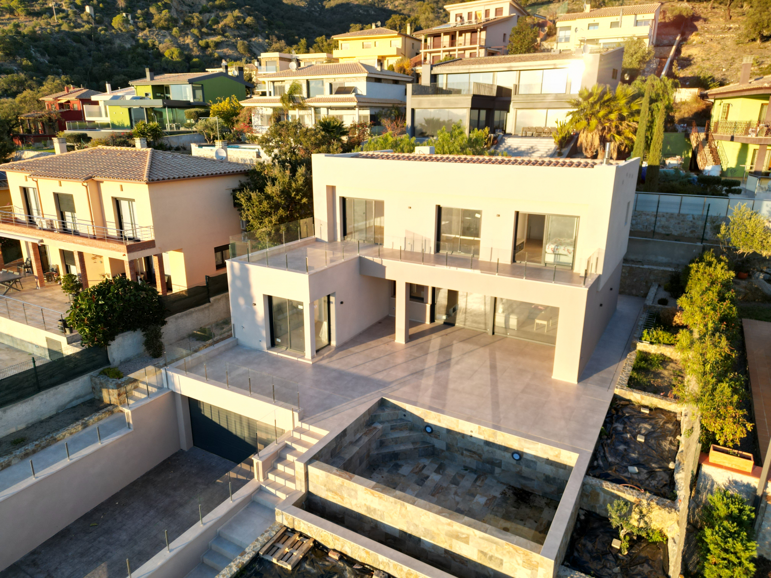 Casa en venta  calle AV MAS ORIOL, 16, El Mas Isaac  2/35