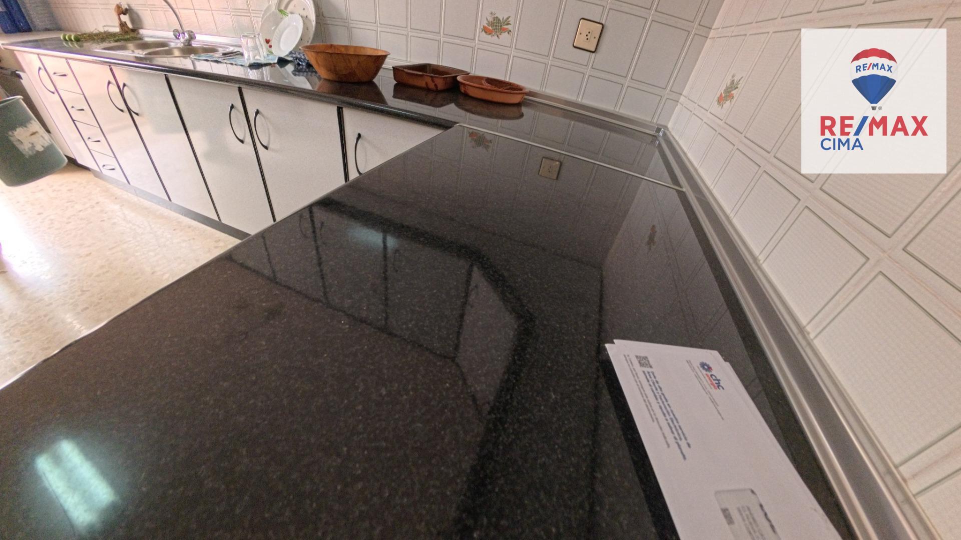 Edificios-Venta-Cortes de Baza-2015668-Foto-12