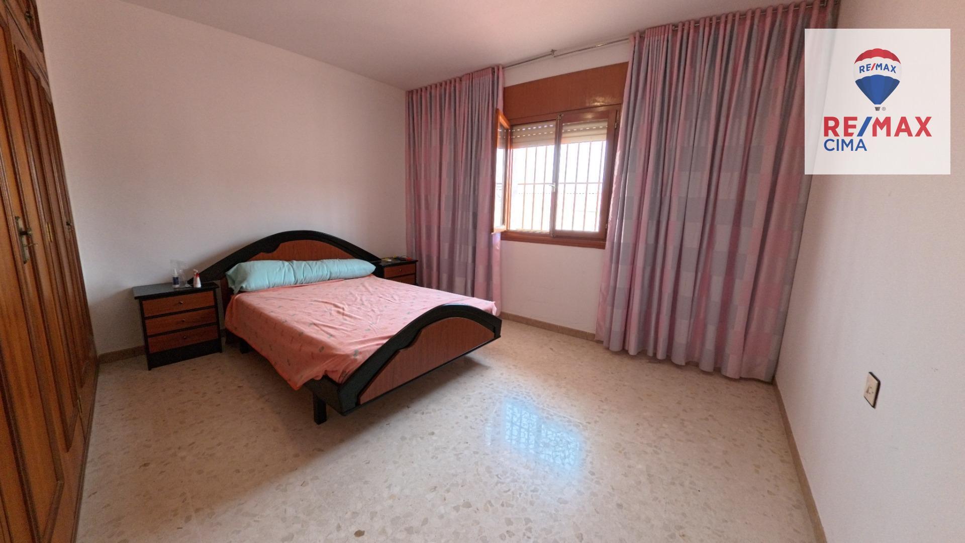 Edificios-Venta-Cortes de Baza-2015668-Foto-34