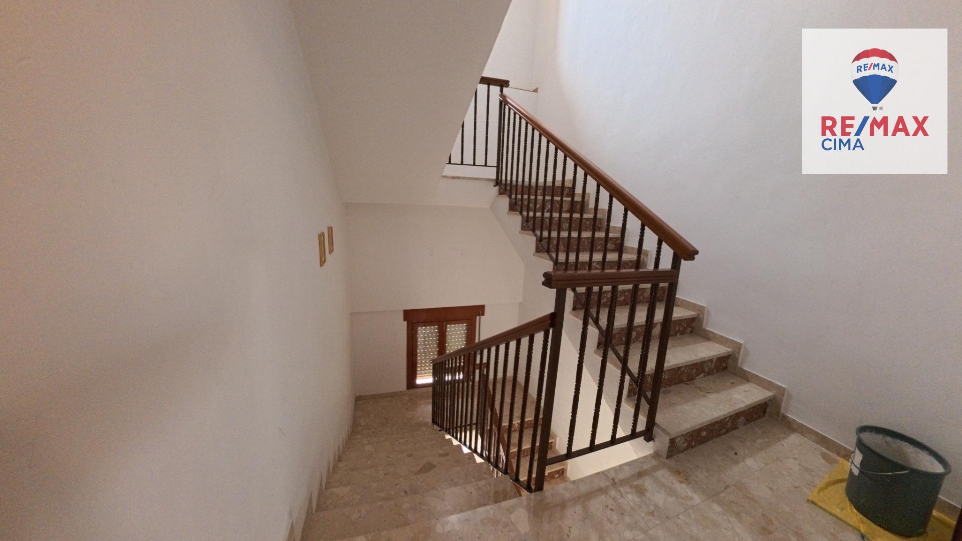 Edificios-Venta-Cortes de Baza-2015668-Foto-38