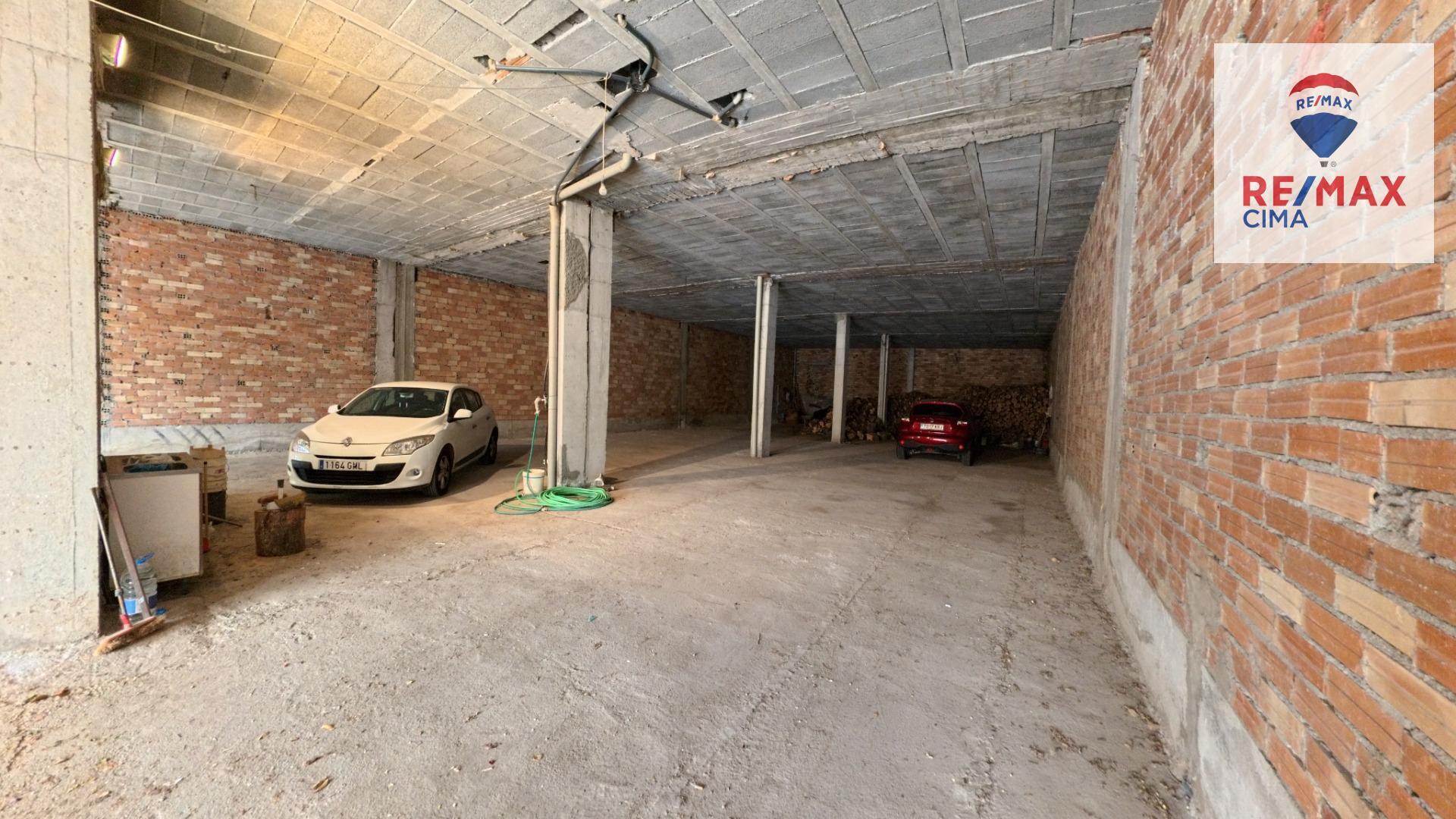 Edificios-Venta-Cortes de Baza-2015668-Foto-47