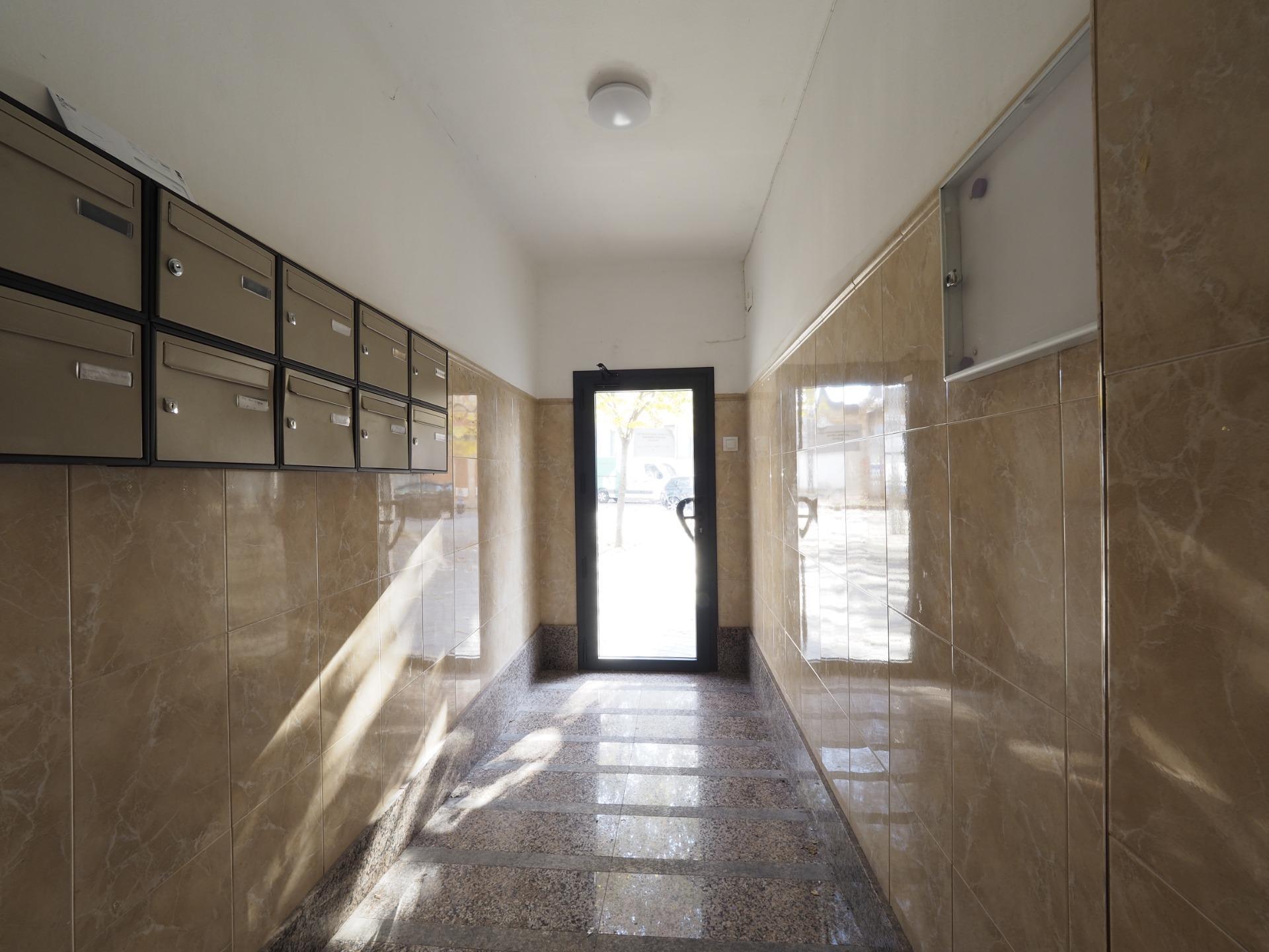 Pisos-Venta-Figueres-2016101-Foto-2