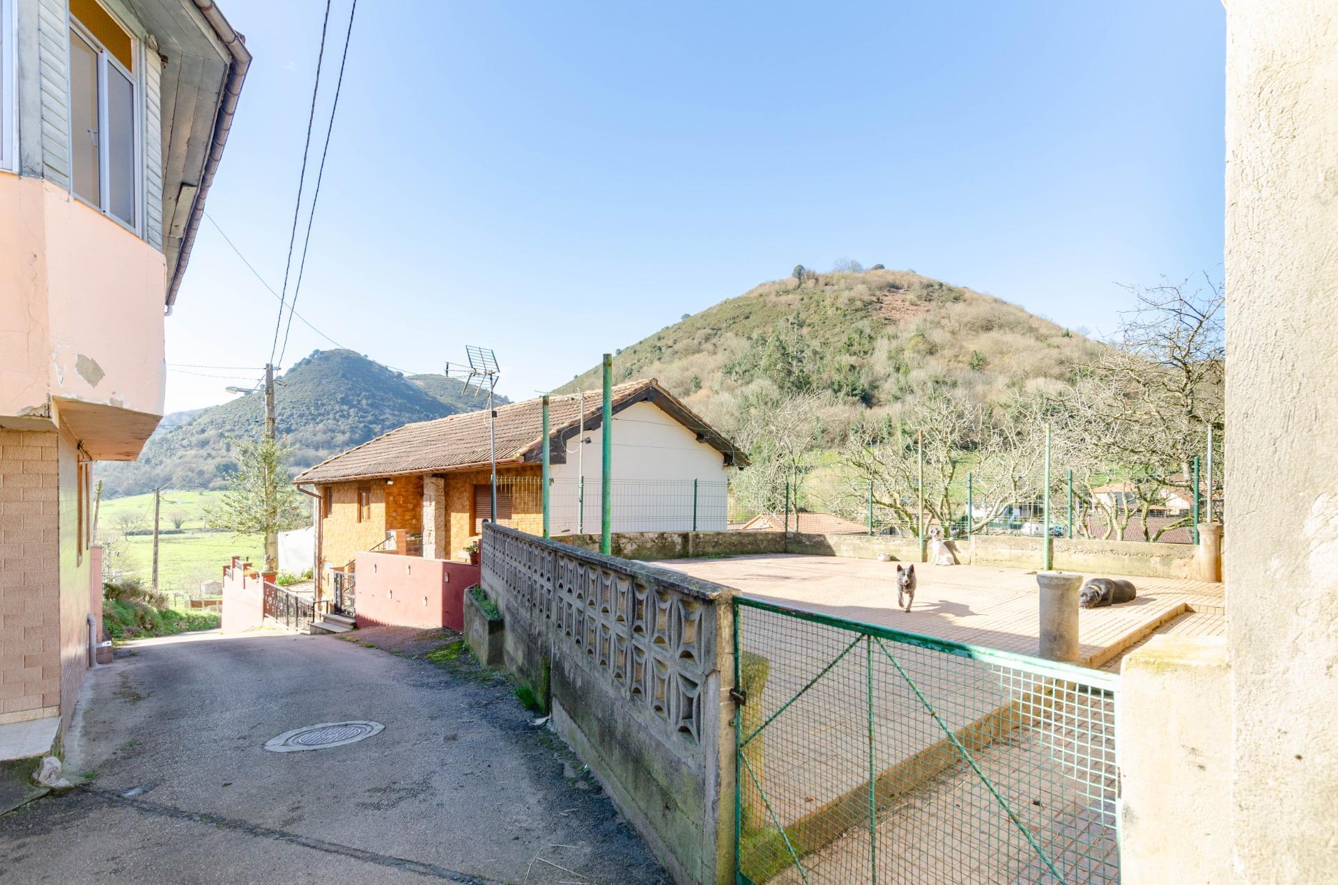 ? CASA CON CUADRA Y VISTAS ESPECTACULARES EN SIONES ? OVIEDO ?