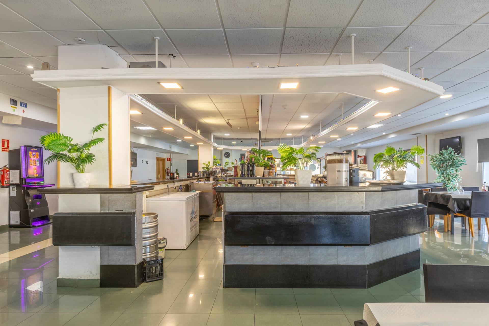 HOTEL RESTAURANTE DE AUTOVIA DE ALTO RENDIMIENTO