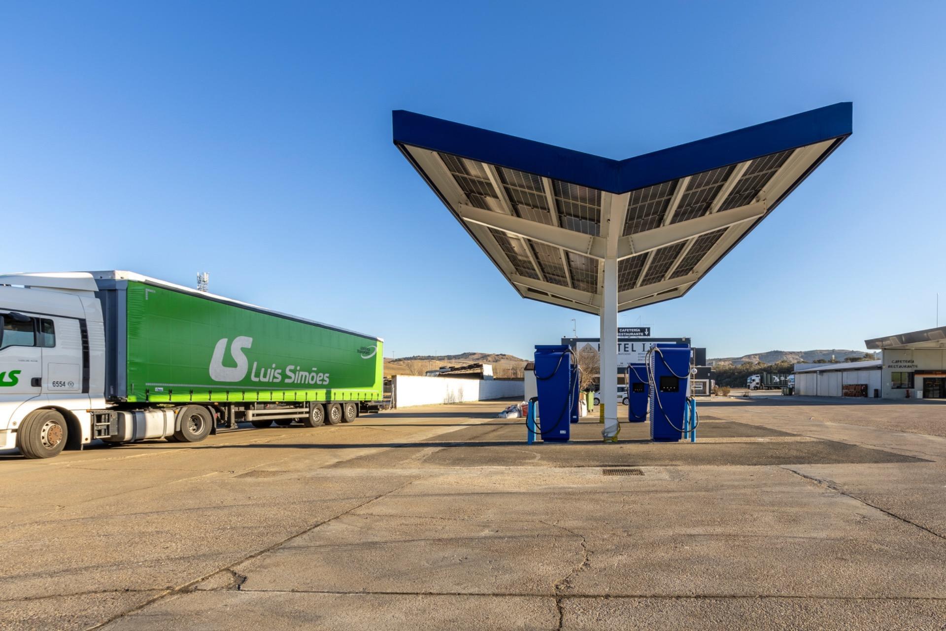 HOTEL RESTAURANTE DE AUTOVIA DE ALTO RENDIMIENTO