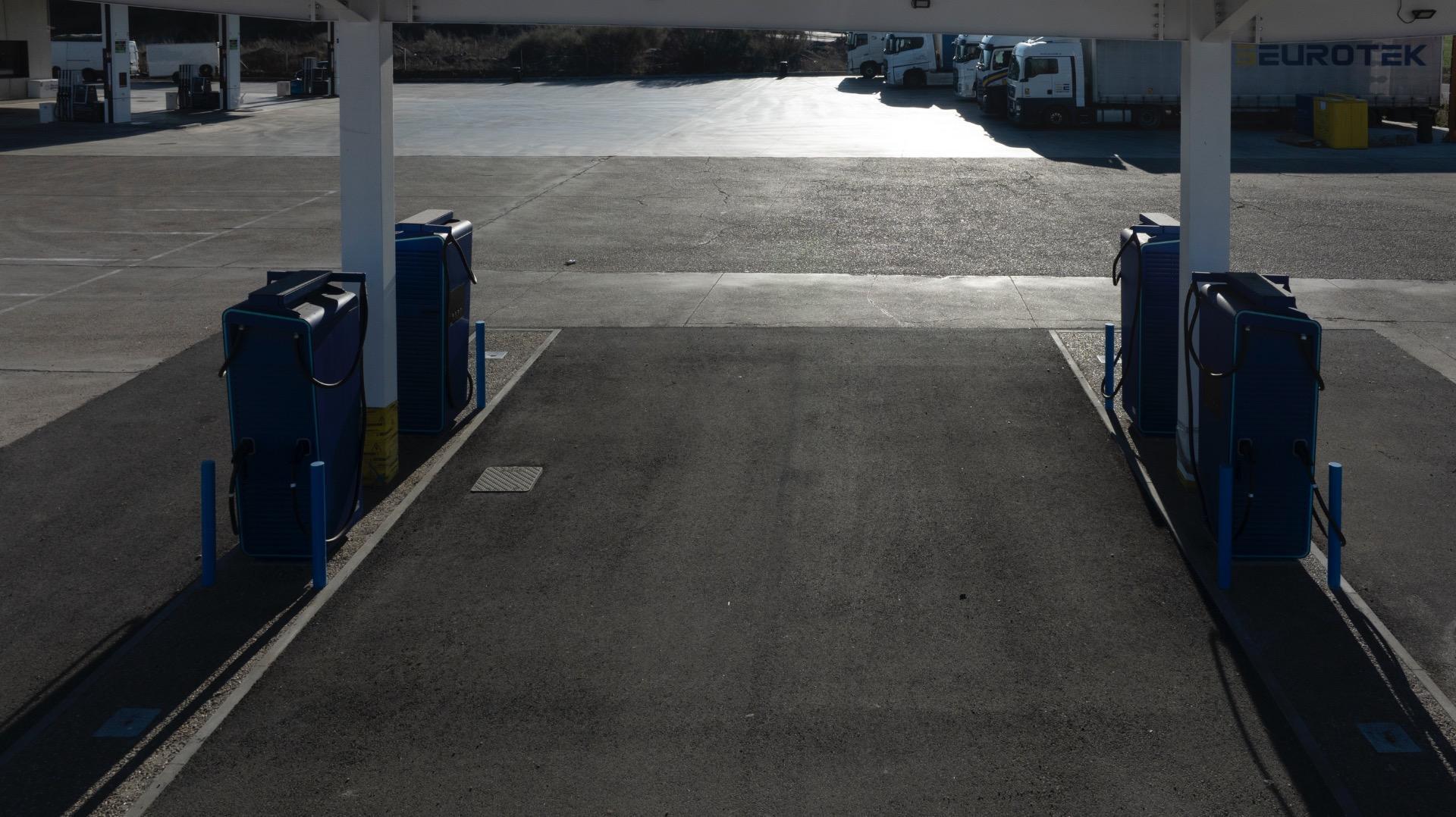 HOTEL RESTAURANTE DE AUTOVIA DE ALTO RENDIMIENTO