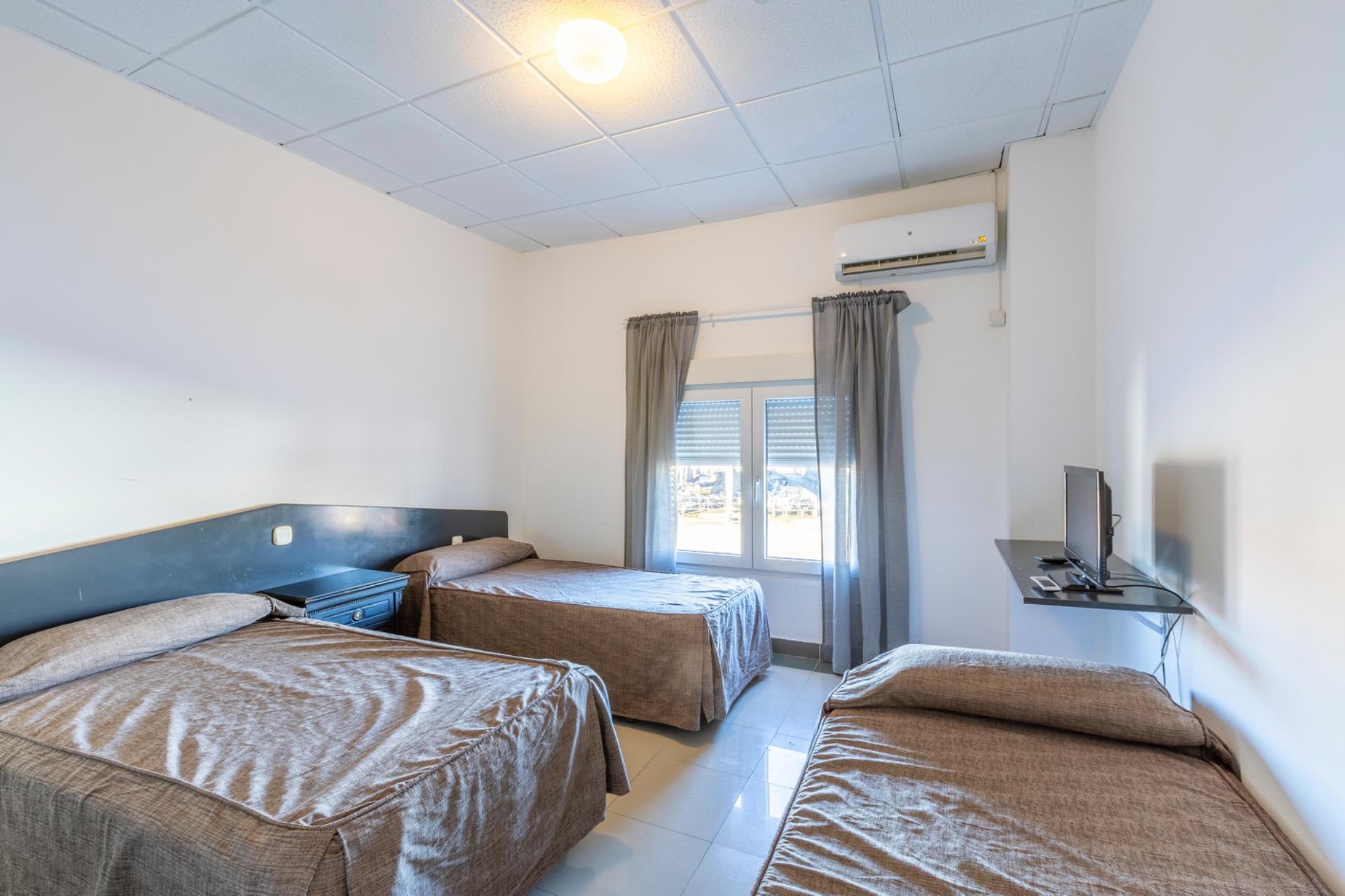 HOTEL RESTAURANTE DE AUTOVIA DE ALTO RENDIMIENTO