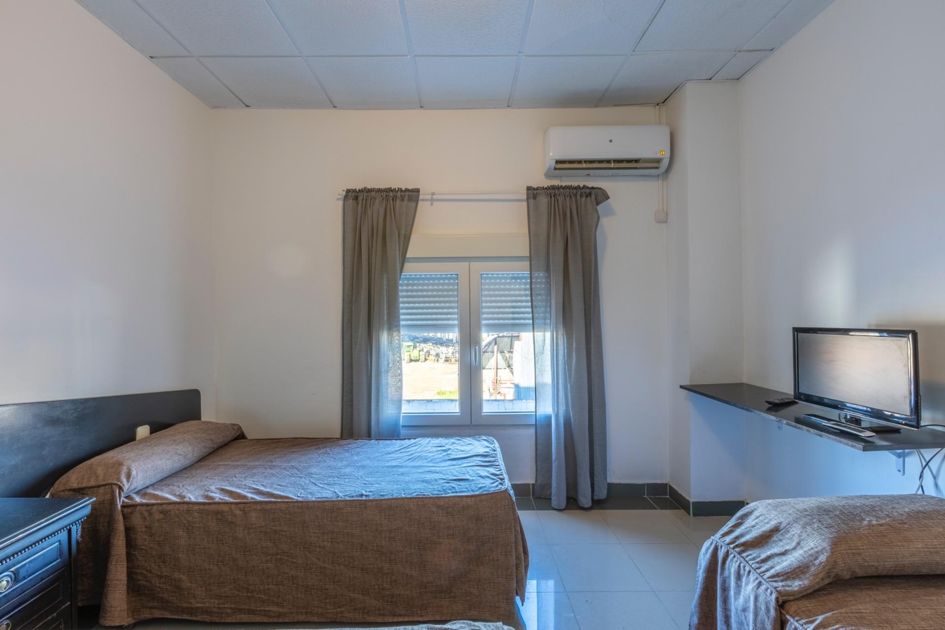 HOTEL RESTAURANTE DE AUTOVIA DE ALTO RENDIMIENTO