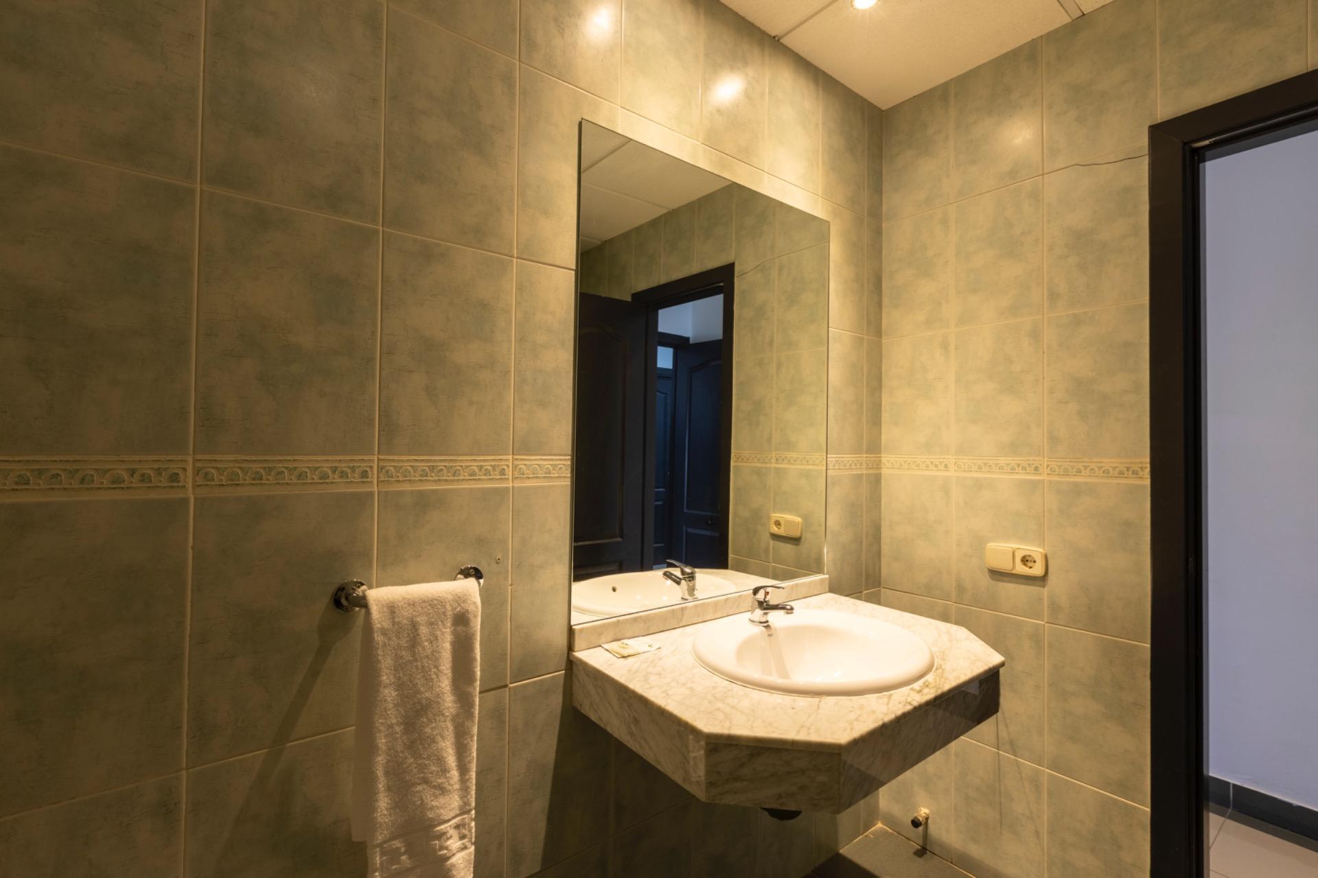 HOTEL RESTAURANTE DE AUTOVIA DE ALTO RENDIMIENTO