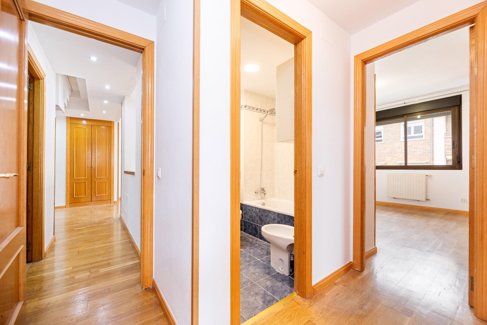 Pisos-Alquiler-Boadilla del Monte-2016515-Foto-11