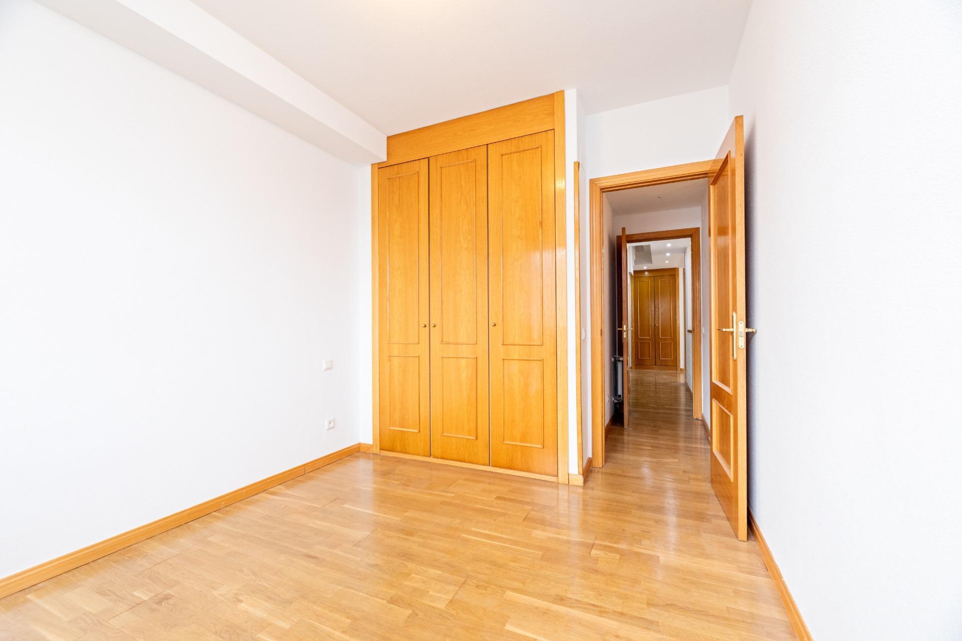 Pisos-Alquiler-Boadilla del Monte-2016515-Foto-13