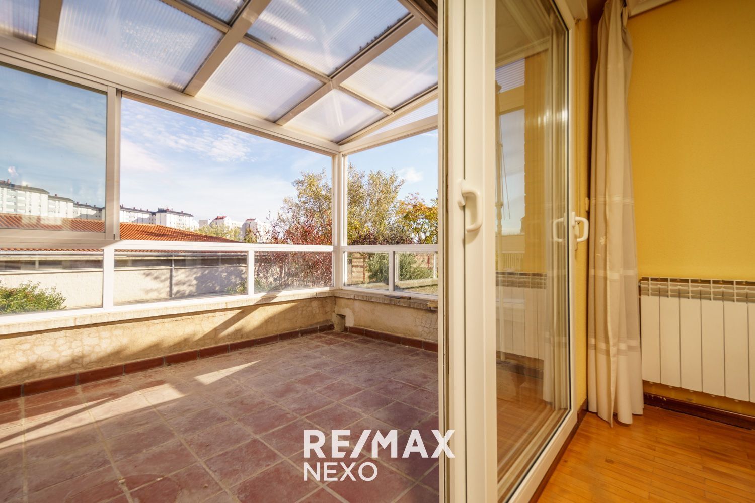 Casas o chalets-Venta-Laguna de Duero-2016775