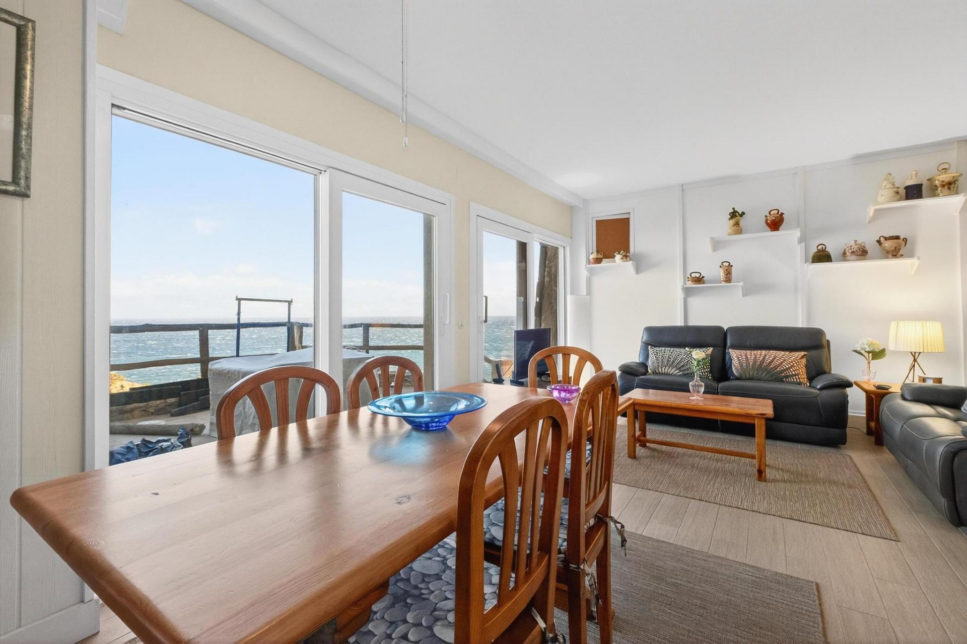 Apartamento en el complejo de lujo en Cap Sa Sal (Begur) con vistas al mar