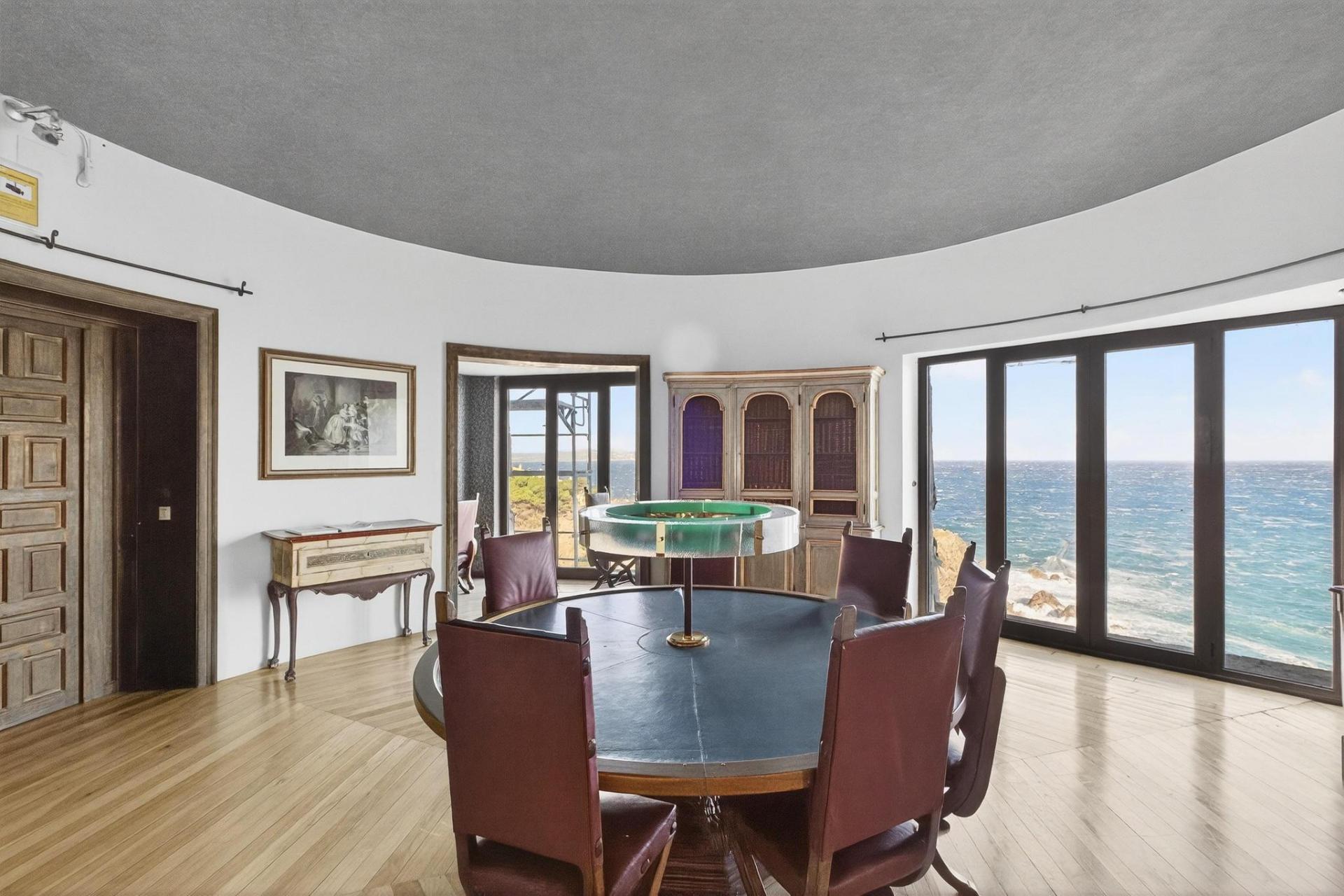 Apartamento en el complejo de lujo en Cap Sa Sal (Begur) con vistas al mar