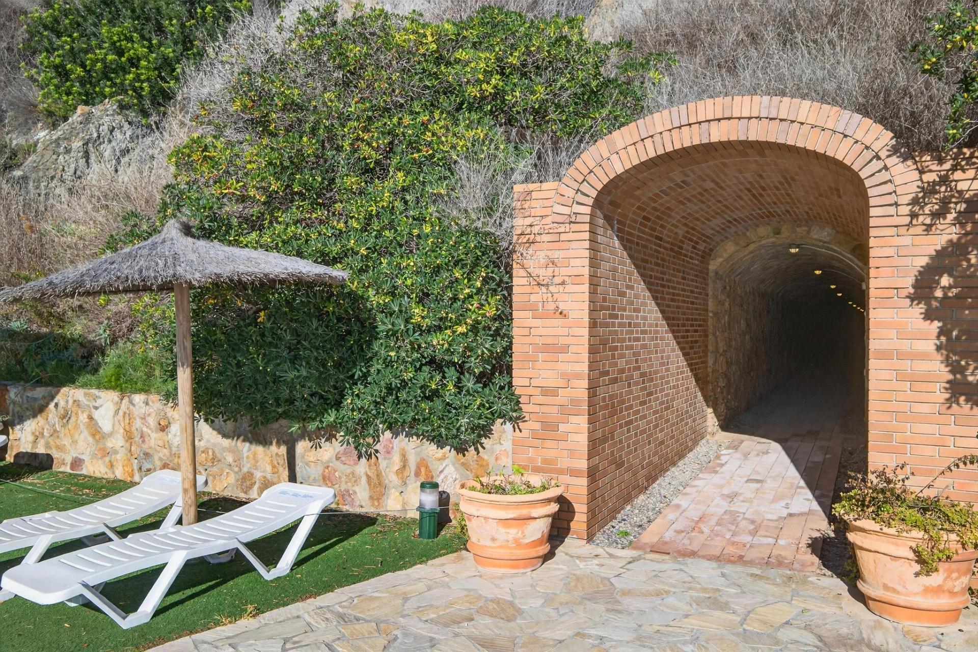 Apartamento en el complejo de lujo en Cap Sa Sal (Begur) con vistas al mar