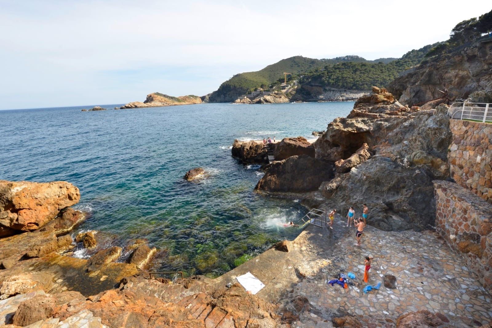 Apartamento en el complejo de lujo en Cap Sa Sal (Begur) con vistas al mar