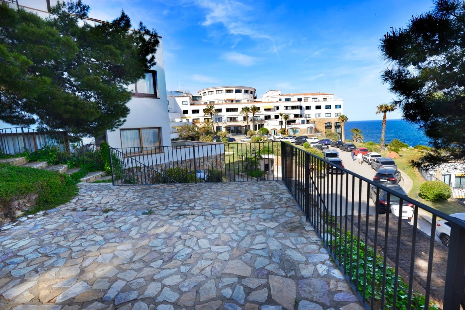 Apartamento en el complejo de lujo en Cap Sa Sal (Begur) con vistas al mar