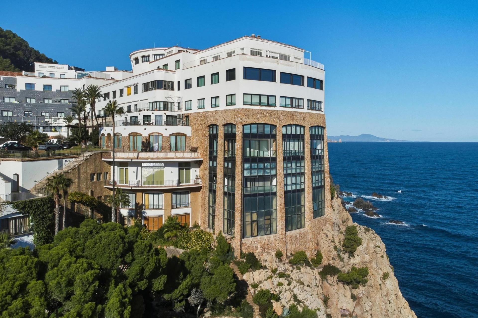 Apartamento en el complejo de lujo en Cap Sa Sal (Begur) con vistas al mar